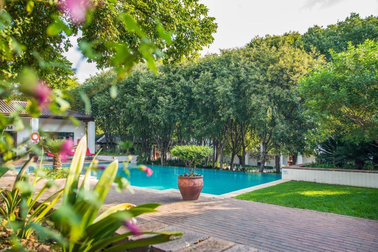 Indaba Hotel, Spa & Conference Center Johannesburg Exteriör bild