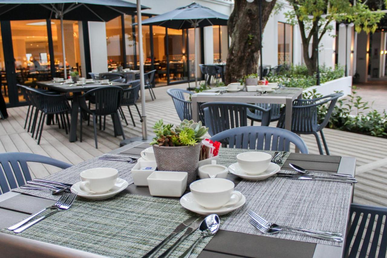 Indaba Hotel, Spa & Conference Center Johannesburg Exteriör bild